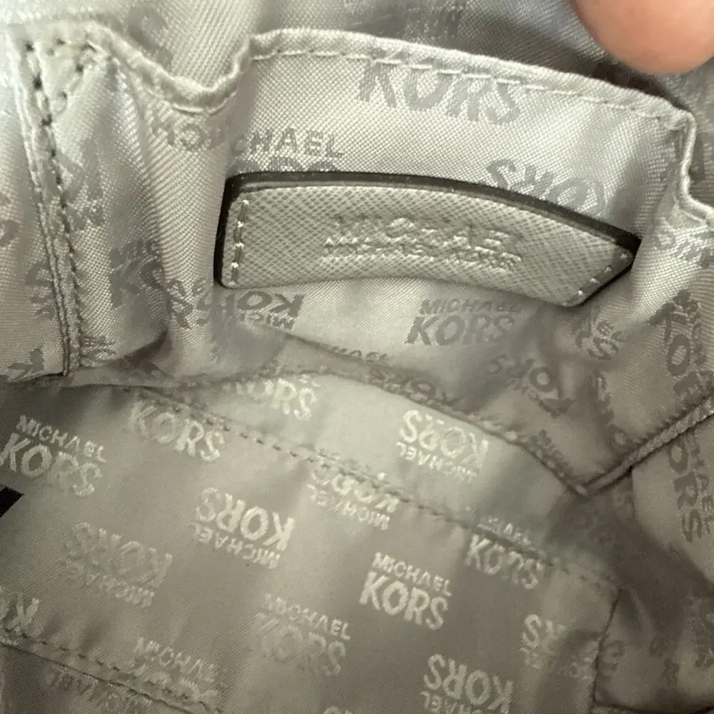 Michael Kors Cindy Travel Pouch Saffiano Leather Dome Cosmetic Bag Gray
